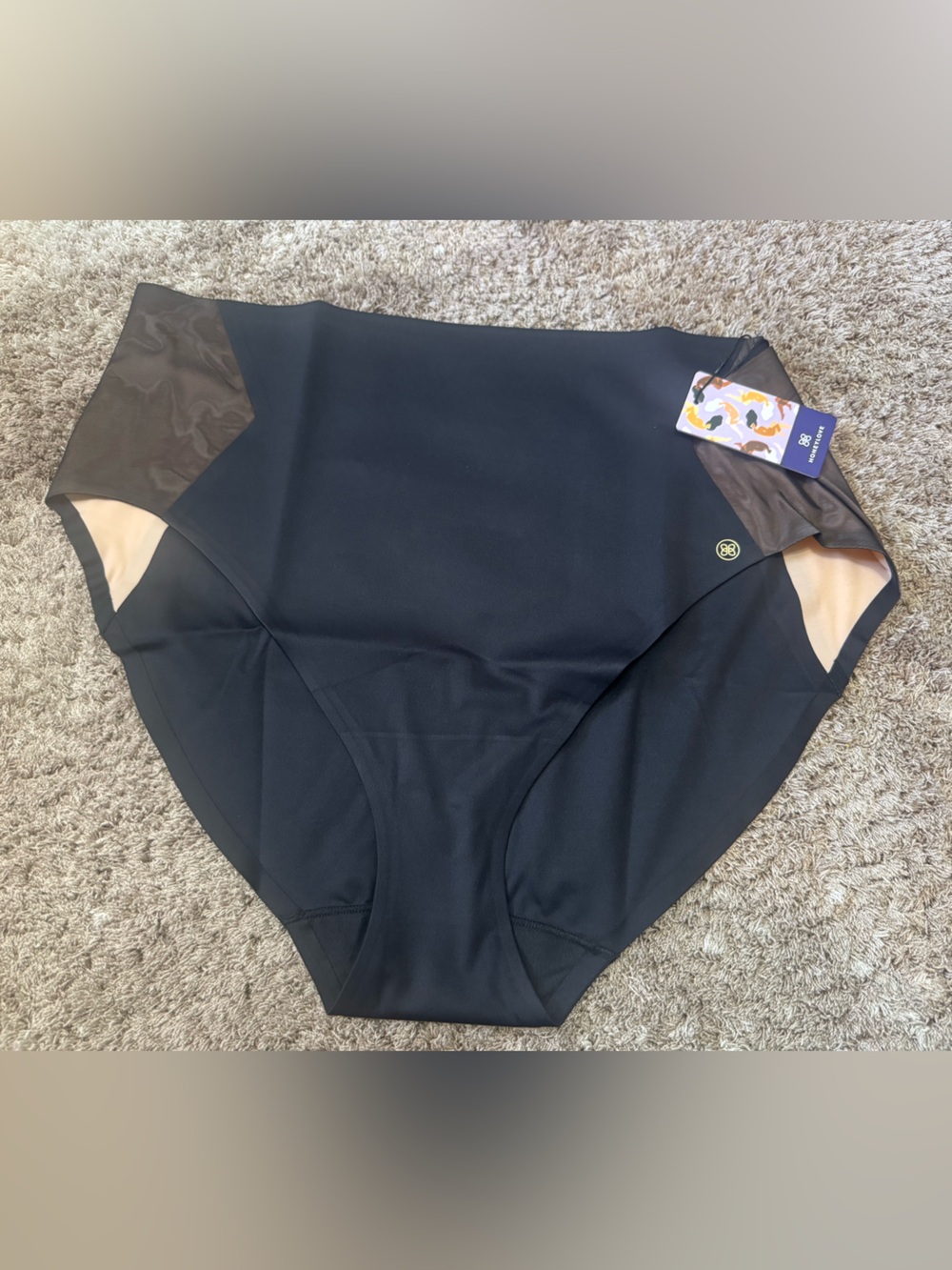CrossOver Briefs
Honeylove
